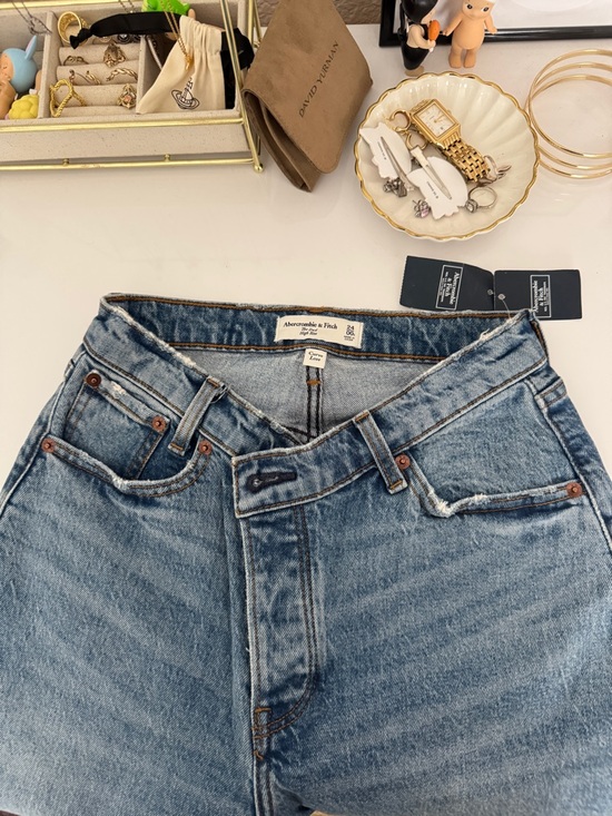 Abercrombie & Fitch Denim - Abercrombie & Fitch Women's Medium Blue High-Rise Jeans